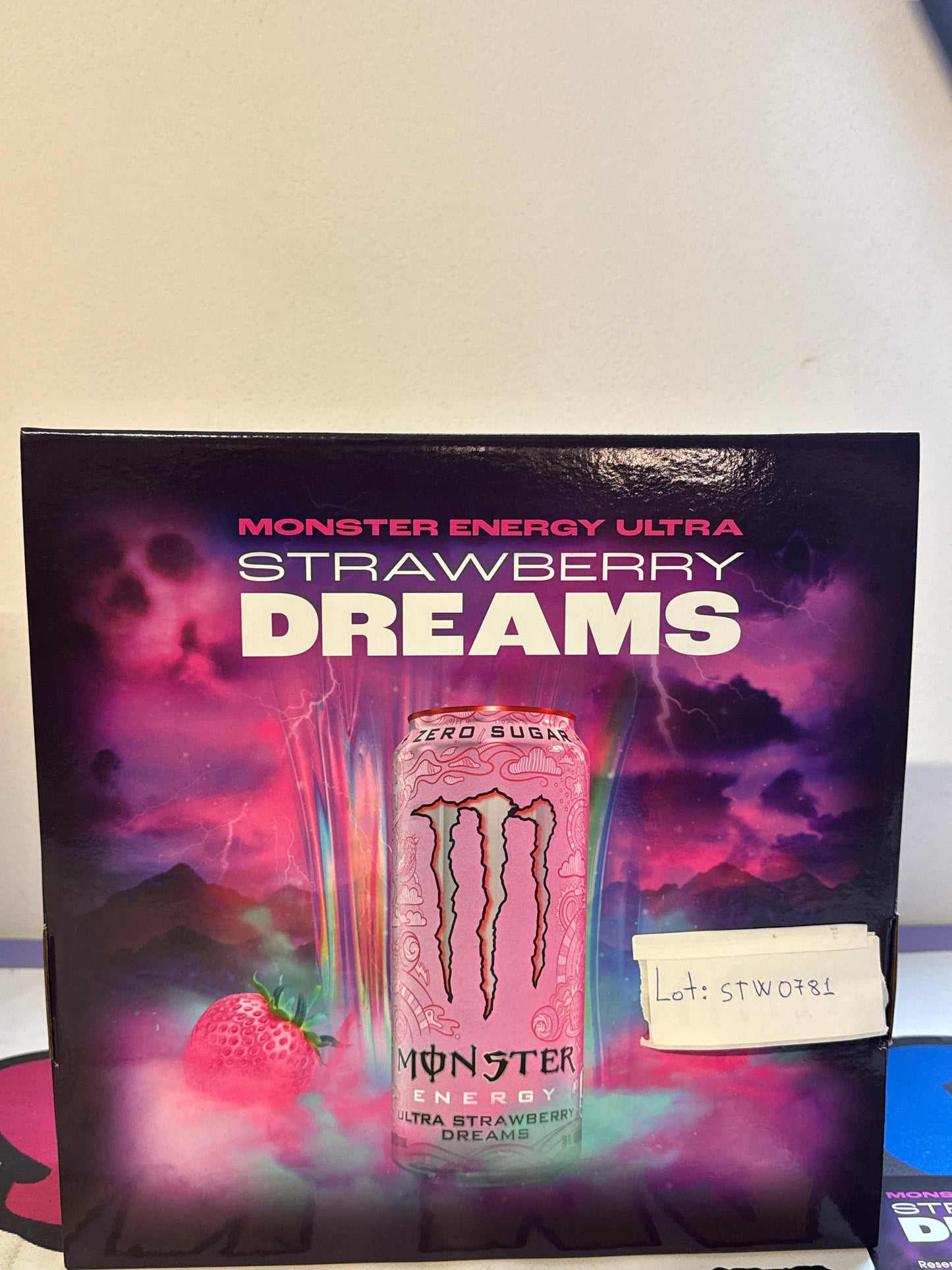 MONSTER ENERGY PROMO BOX: ULTRA STRAWBERRY DREAMS (STW0781)